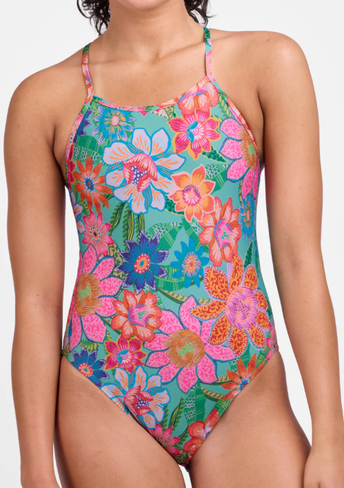 Jolyn Brandon2 One Piece - Pandora