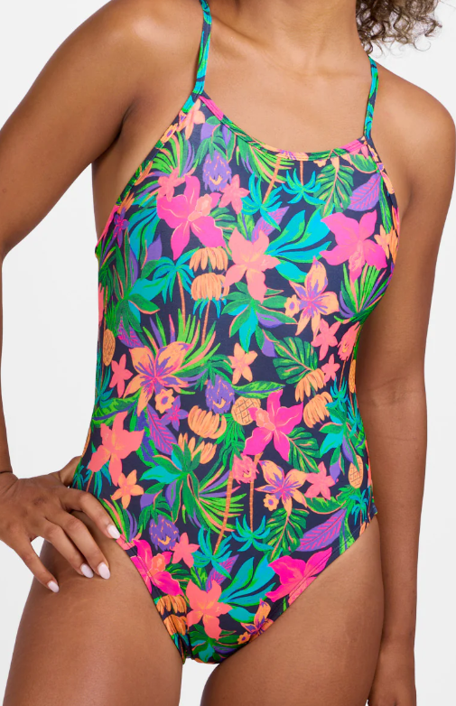 Jolyn Brandon2 One Piece - Luminosity