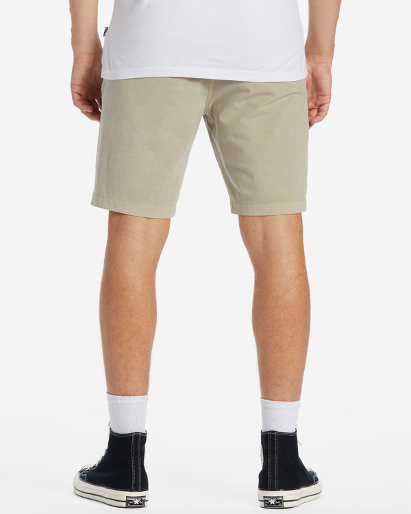 BILLABONG × MEGABASSによる スペシャルボックスセットを